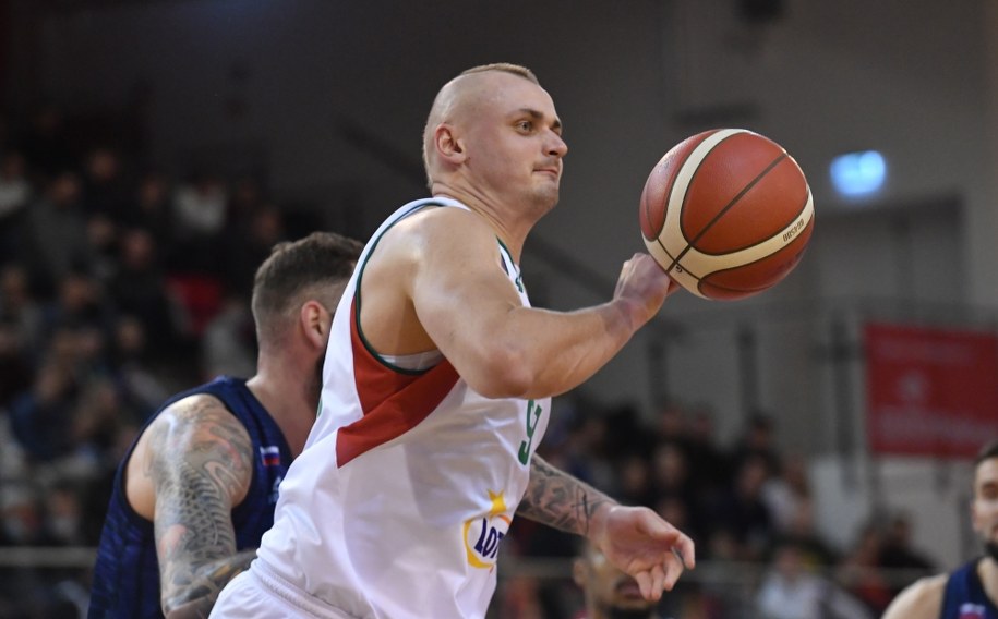 Zawodnik Legii Warszawa Dariusz Wyka podczas meczu z Parmą Perm /Piotr Nowak /PAP