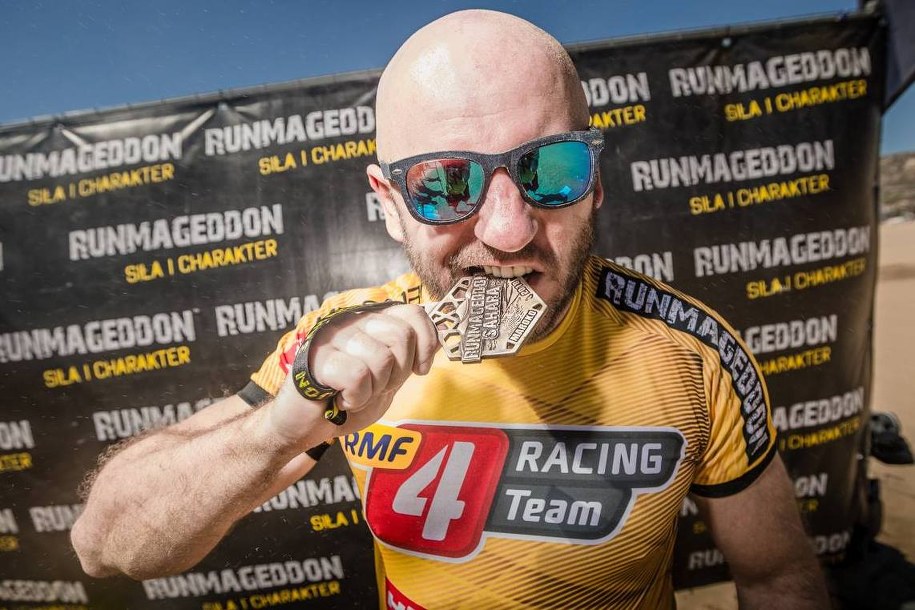 Zawodnik RMF 4RACING Team OCR wygrał pierwszy w historii Runmageddon Sahara /Runmageddon Sahara /