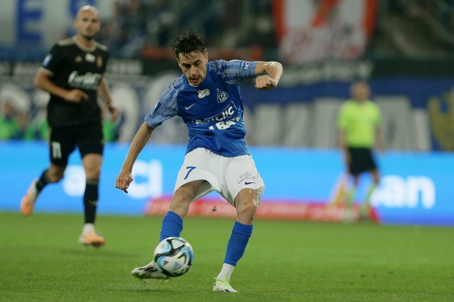 Zawodnik Ruchu Chorzów Juliusz Letniowski (P) /Zbigniew Meissner /PAP