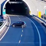 Zawrócił przed tunelem i pojechał pod prąd. Śmiertelne zagrożenie na S1