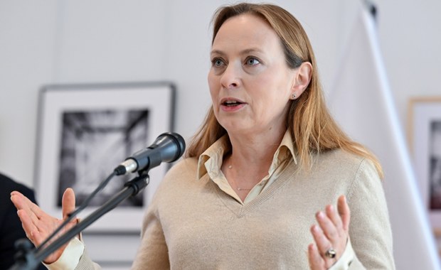 "Zawrotne tempo". Pełczyńska-Nałęcz o środkach z KPO