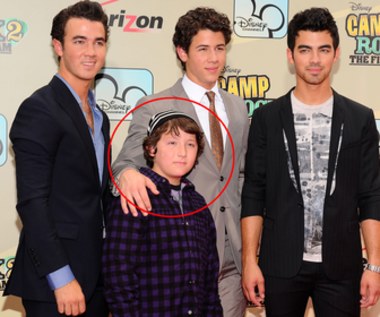 Zawsze był w cieniu braci. Tak dziś wygląda Frankie Jonas, najmłodszy z Jonas Brothers!