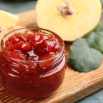 Zawsze dodaję do przetworów z pigwy. Zyskują piękny kolor i smak