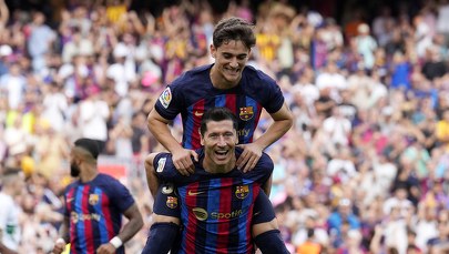 „Zawsze jest tam, gdzie powinien być”. Lewandowski z dwiema kolejnymi bramkami