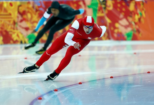 Zbigniew Bródka podczas wyścigu na 1500 m /VINCENT JANNINK /PAP/EPA