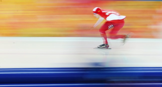 Zbigniew Bródka /PAP/EPA/HANNIBAL HANSCHKE /PAP/EPA