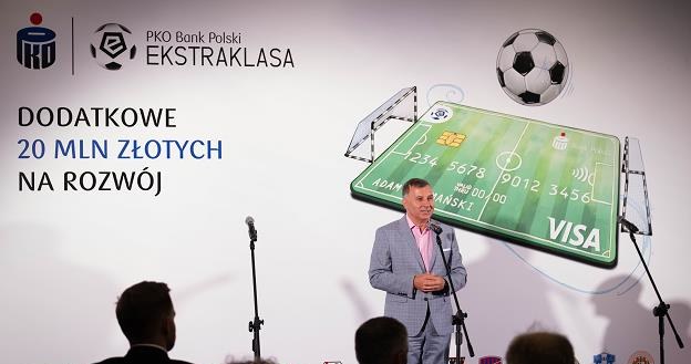 Zbigniew Jagiełło, prezes PKO BP /.