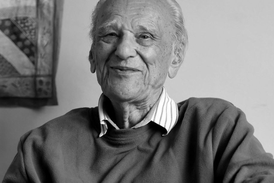 Zbigniew Makowiecki w swoim londyńskim mieszkaniu, zdjęcie z 18 czerwca 2016 roku /Grzegorz Michałowski /PAP