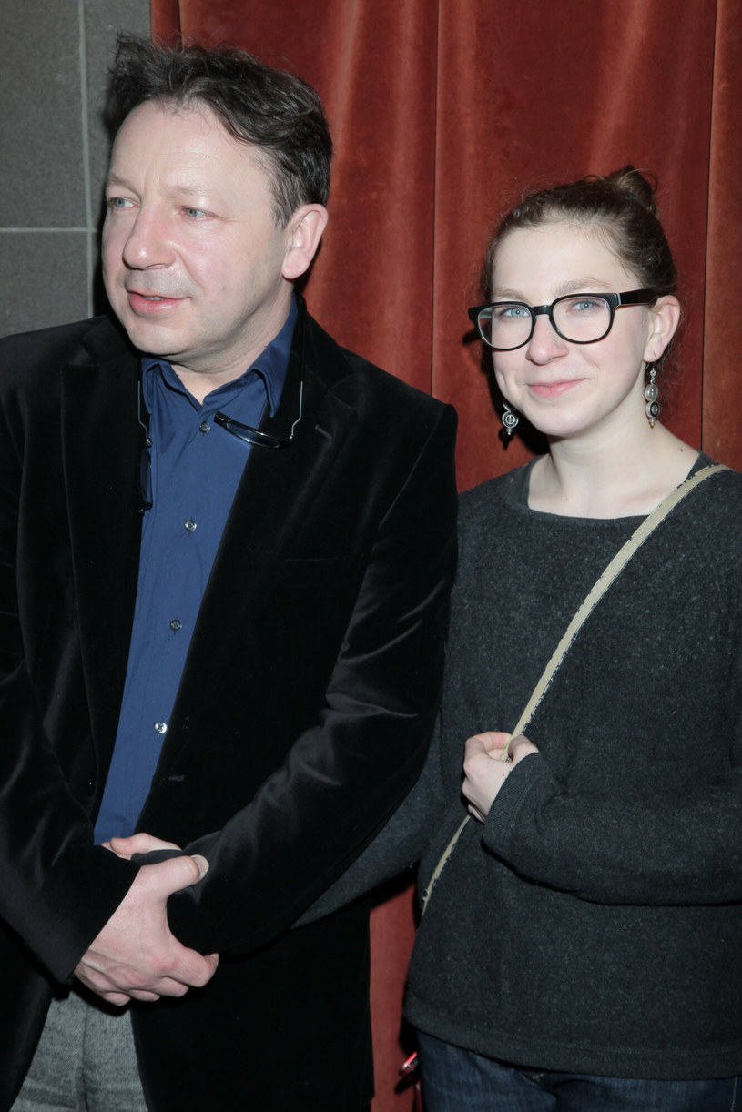 Zbigniew Zamachowski i Maria Zamachowska pozują fotoreporterom na premierze filmu "Rzeź" /VIPHOTO /East News