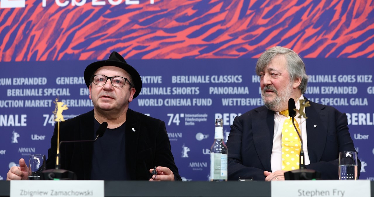 Zbigniew Zamachowski i Stephen Fry podczas konferencji prasowej w podczas Festiwalu w Berlinie /Sebastian Reuter / Stringer /Getty Images