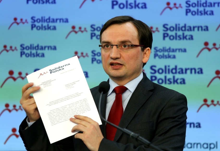 Zbigniew Ziobro chce złożyć wniosek do szefa CBA /Tomasz Gzell    /PAP