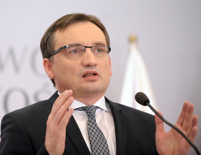 Zbigniew Ziobro, minister sprawiedliwości /Jan Bielecki /East News