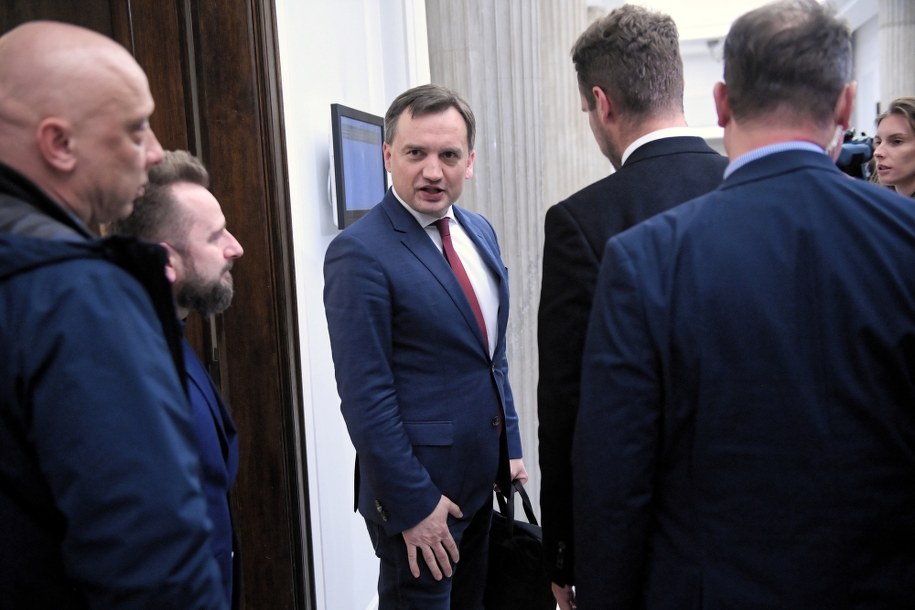 Zbigniew Ziobro po spotkaniu w Sejmie /Jacek Turczyk /PAP