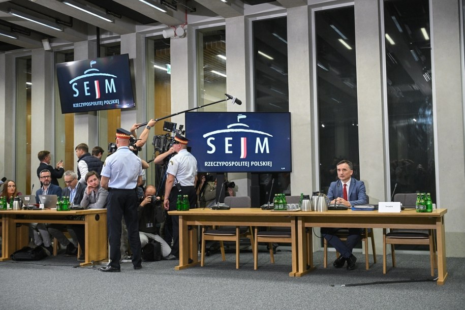 Zbigniew Ziobro podczas posiedzenia komisji ds. Pegasusa /Marcin Obara /PAP
