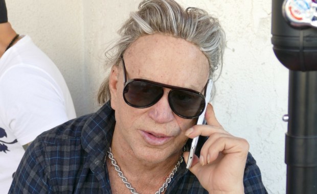 Zbiórka na znanego aktora. "Nigdy nie prosiłbym o jałmużnę"