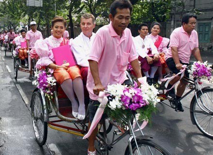 Zbiorowy ślub z okazji Walentynek w Bangkoku, 14 lutego 2007 /AFP