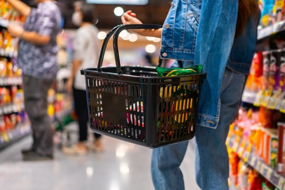 Zbliża się długi weekend. Kiedy będzie można zrobić zakupy?