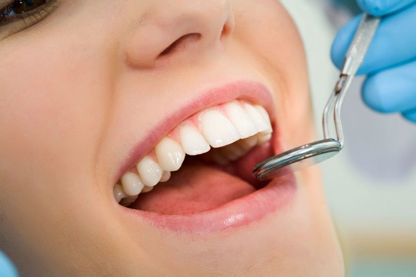 Zbliża się koniec wizyt u stomatologów? /123RF/PICSEL