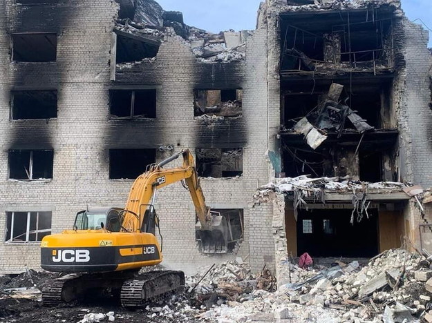 Zbombardowane przez Rosjan budynki w Charkowie / DSNS /PAP