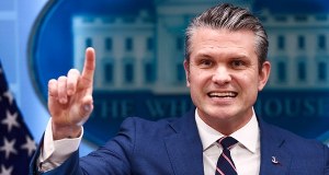 "Zbombardujemy kluczowe obiekty". Hegseth grozi Iranowi