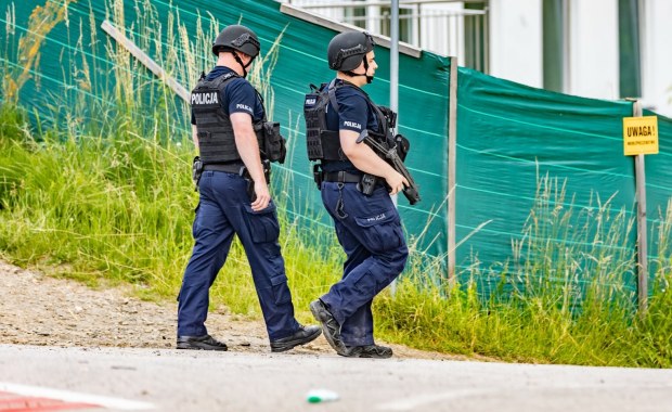 Zbrodnia w Starej Wsi. W pobliżu nielegalna broń i amunicja 