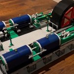 Zbudował z Lego replikę silnika parowego
