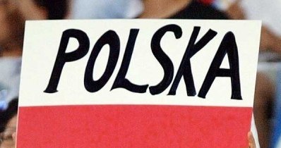 Zdaniem Donalda Tuska, Polska stała się w Europie przykładem "zwycięskiego starcia z kryzysem" /AFP