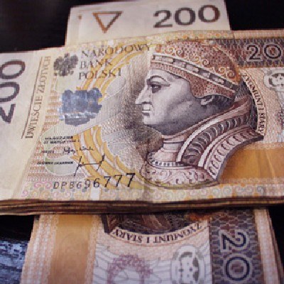 Zdaniem ekspertó NBP, sprzedaży polskich towarów za granicę sprzyja słaby złoty /INTERIA.PL