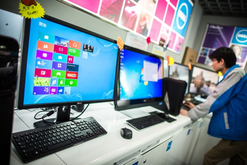 Zdaniem IDC odpowiedzialność za spadek sprzedaży komputerów PC ponosi Windows 8 /AFP