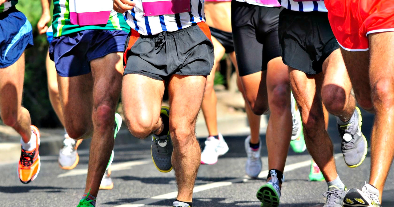 Zdaniem norweskich naukowców witaminy nie działają dobrze na osoby trudniące się np. biegami maratońskiimi /123RF/PICSEL