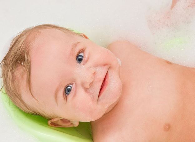 Zdarza się, że niektóre noworodki płaczą podczas kąpieli /&copy; Panthermedia