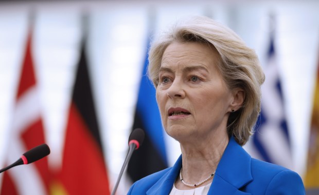 Zdecydowali o losach KE. Był wniosek o wotum nieufności