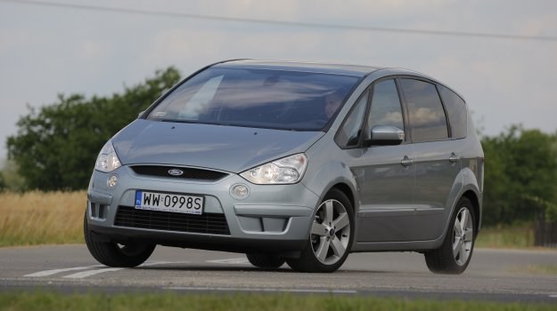 Zdecydowana większość nabywców wybiera używane wersje wysokoprężne w cenach 35–45 tys. zł. /Motor