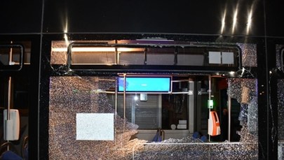 Zdemolował autobus młotkiem awaryjnym. Ogromne straty