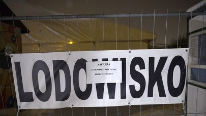 Zdemontują całkowicie namiot, który zawalił się nad bydgoskim lodowiskiem