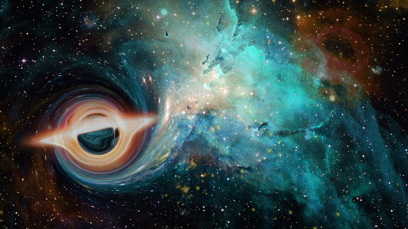 Zderzenia czarnych dziur i tempo rozszerzania wszechświata. Naukowcy widzą związek... /123RF/PICSEL /123RF/PICSEL