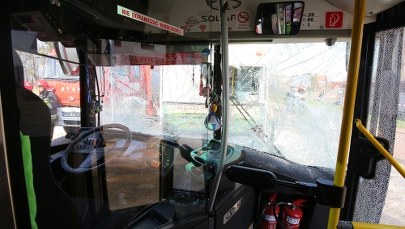Zderzenie autobusów miejskich w Ostrowie Wielkopolskim. Osiem osób w szpitalu