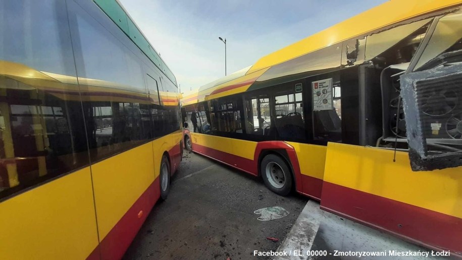Zderzenie autobusów w Łodzi /EL. 00000 - Zmotoryzowani Mieszkańcy Łodzi /