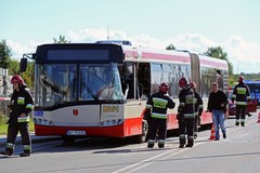 Zderzenie autobusu z ciężarówką w Gdańsku