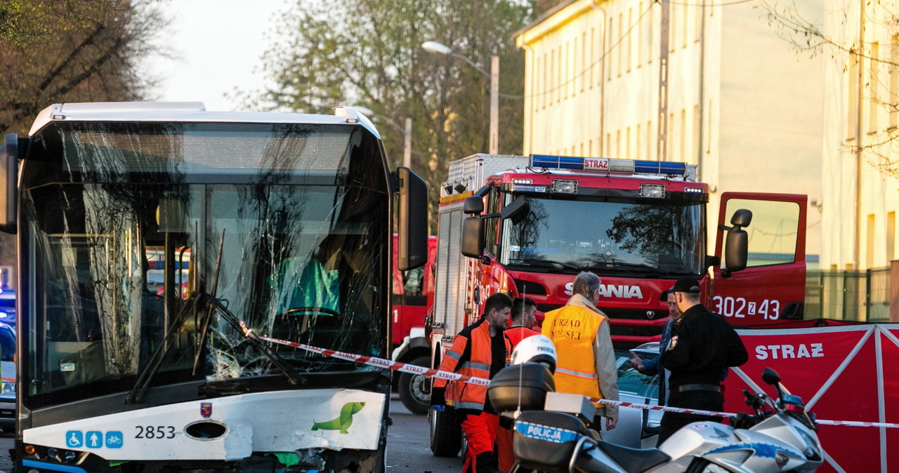 Zderzenie autobusu z osobówką w Szczecinie