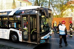 Zderzenie autobusu z osobówką w Szczecinie