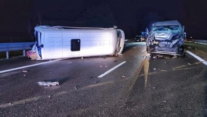 Zderzenie busów na autostradzie A4. 5 osób w szpitalu