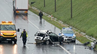 Zderzenie ciężarówki z samochodem na A2. Nie żyją 2 osoby