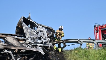 Zderzenie dwóch autobusów i ciężarówki koło Szczecina. Nie żyją dwie osoby