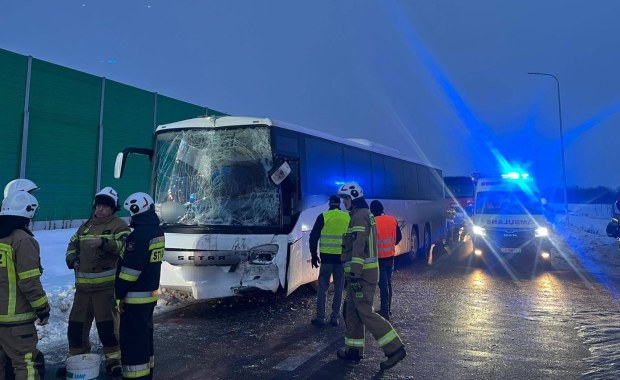 Zderzenie dwóch autobusów w Mazowieckiem. Wiele osób rannych