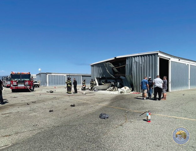 Zderzenie dwóch samolotów Cessna na lotnisku w Kalifornii. Dwie osoby nie żyją /CITY OF WATSONVILLE / HANDOUT /PAP/EPA