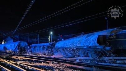 Zderzenie pociągów na Śląsku. Jedna osoba trafiła do szpitala