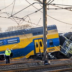 Zderzenie pociągów w Holandii. Jedna osoba zginęła, wielu rannych