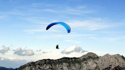 Zderzenie polskich paralotniarzy w powietrzu. Jeden zginął
