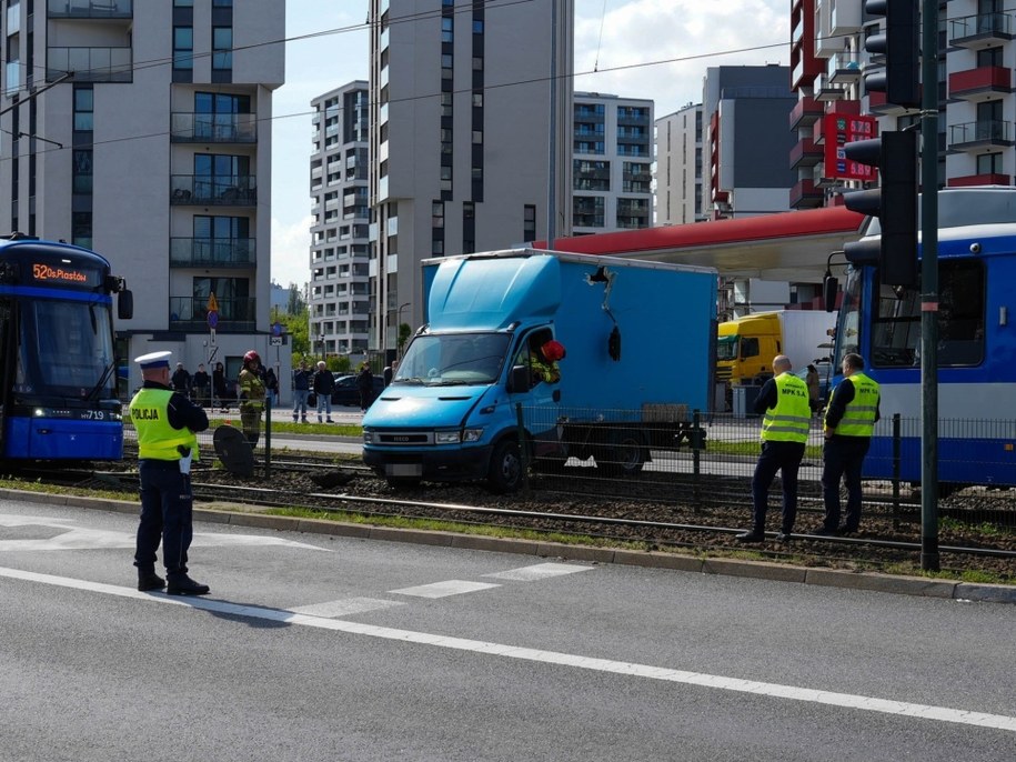 Zderzenie samochodu z tramwajem w Krakowie /Małopolska Policja /